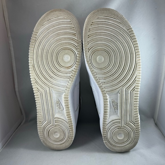 Nike Air Force 1 Low '07 Athletic Shoes - Men's size 12 - Picture 12 of 13